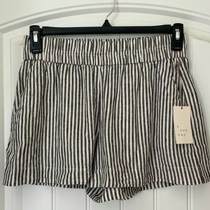 Women’s New Day High-Rise Pull-On Shorts